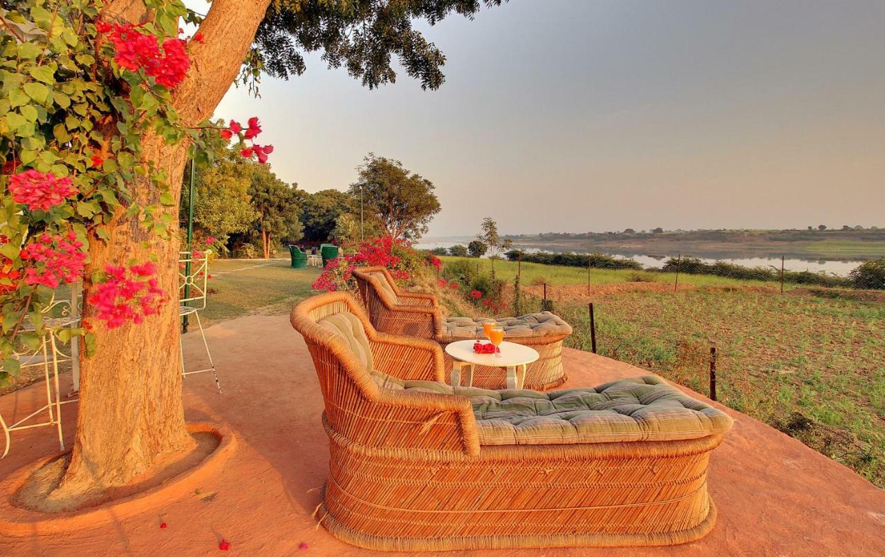 Bhadrawati - A Riverside Safari Lodge Ranthambore Exterior foto